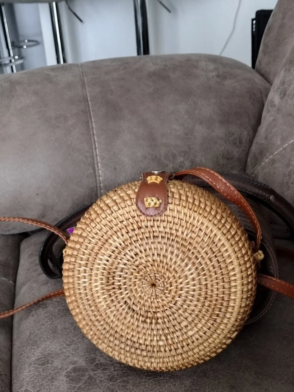 N/A round woven